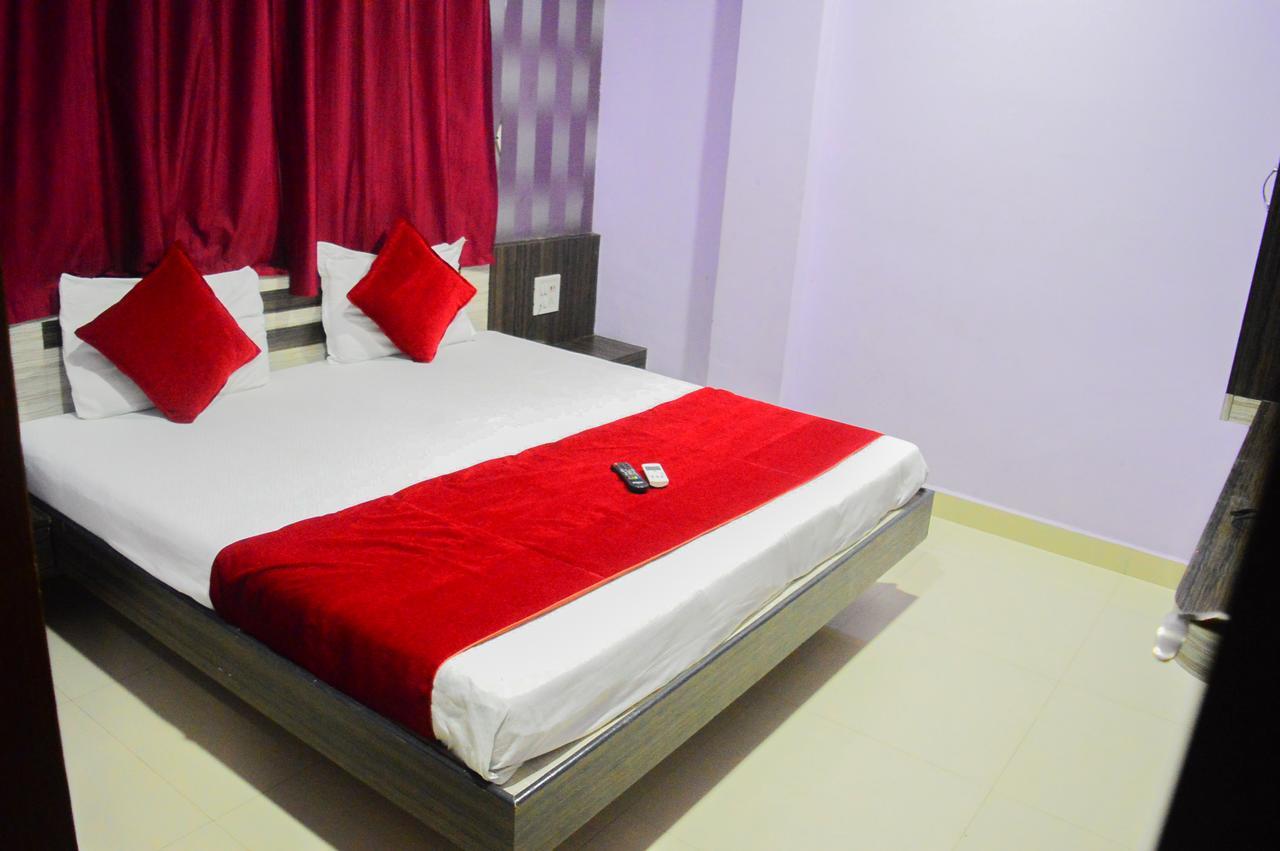 Hotel Royal Palace - 150 Meters From Mahakal Temple Ujjain Εξωτερικό φωτογραφία