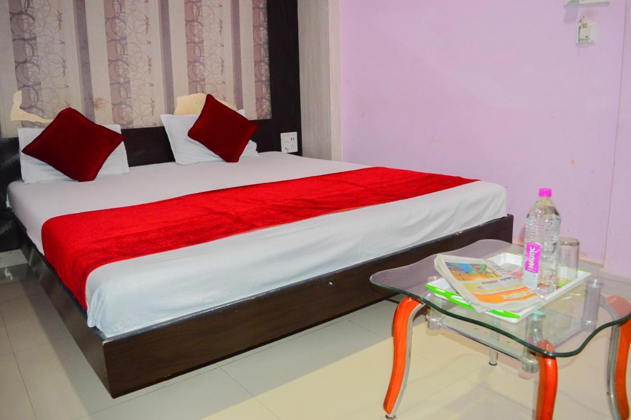 Hotel Royal Palace - 150 Meters From Mahakal Temple Ujjain Εξωτερικό φωτογραφία