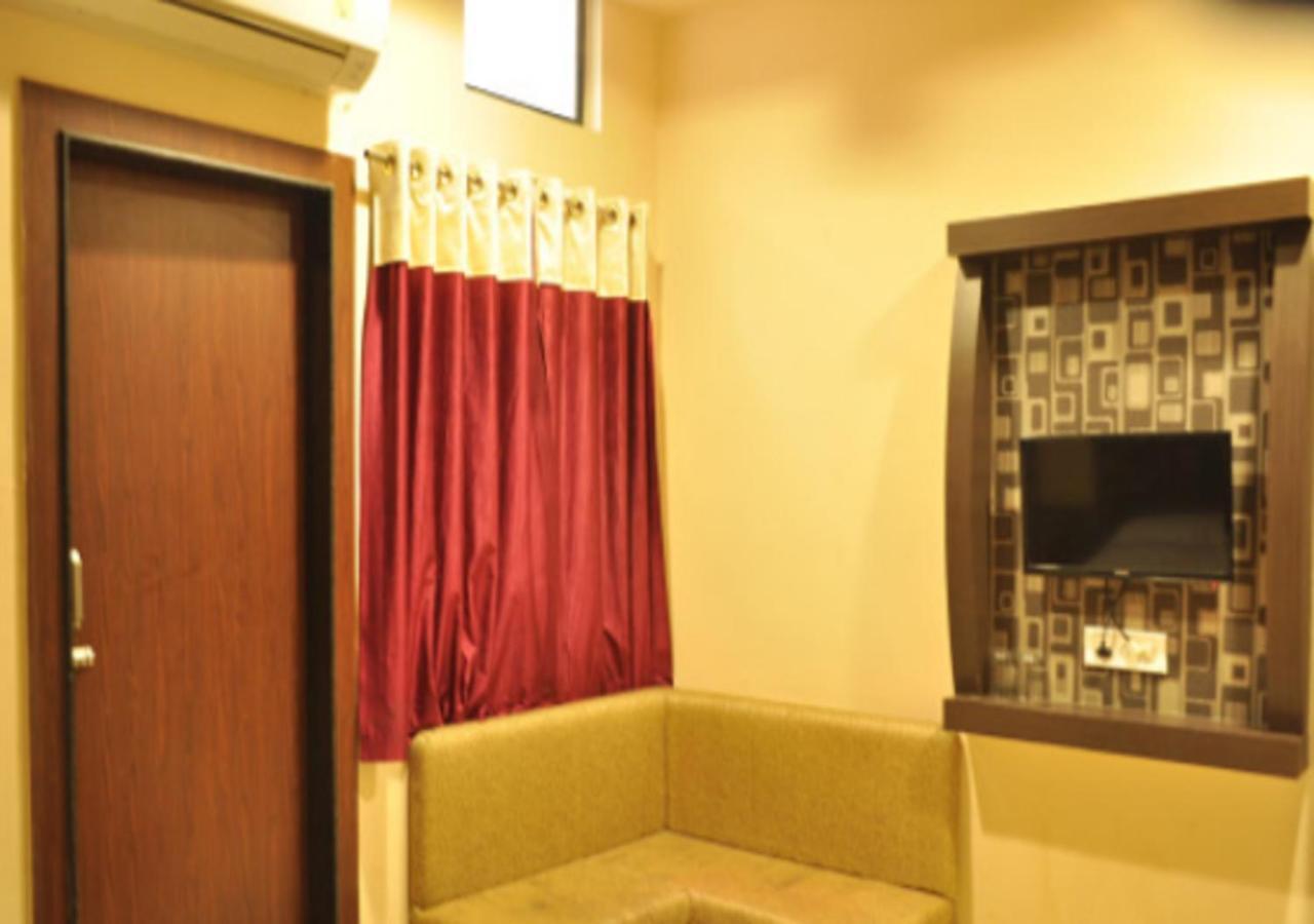 Hotel Royal Palace - 150 Meters From Mahakal Temple Ujjain Εξωτερικό φωτογραφία